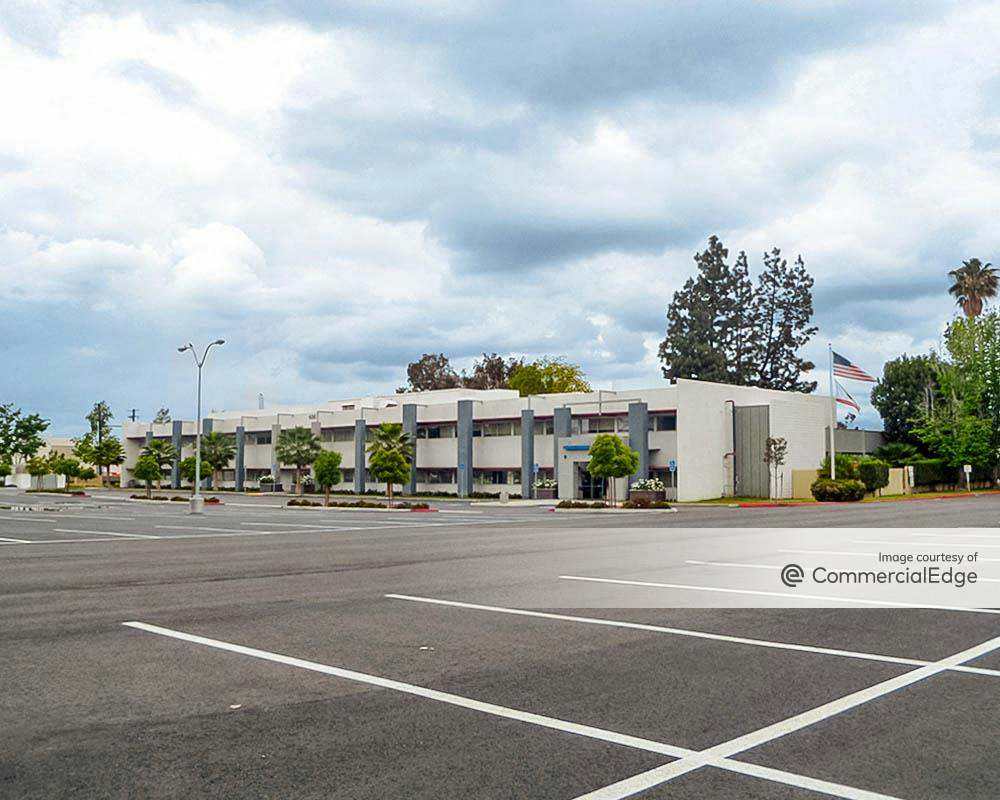 Mill Street Plaza 606 East Mill Street 606 East Mill Street, San